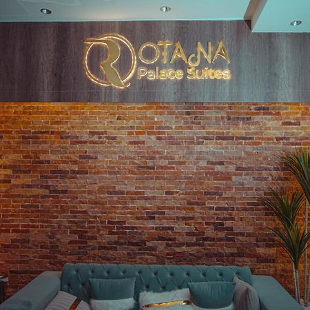 Rotana Palace Suites 开罗 外观 照片